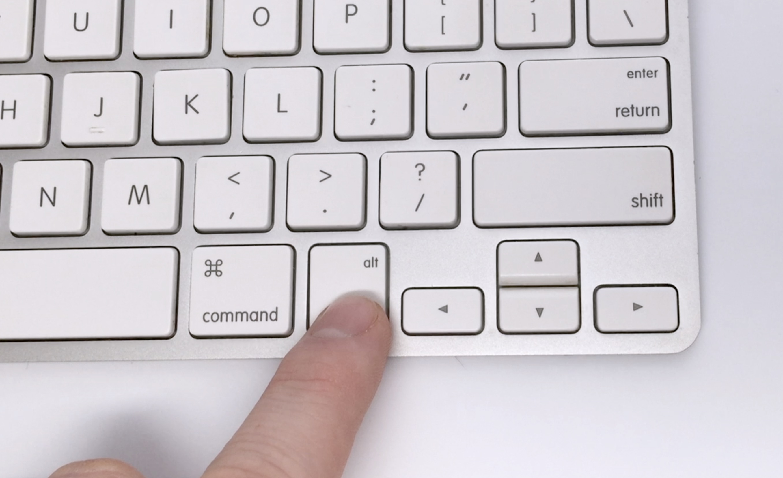 How to Hide the Right Sidebar in Pages for Mac