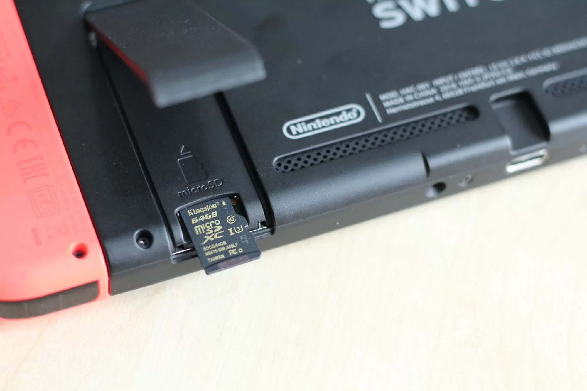 [PR] ไม่ต้องกลัวพื้นที่เต็มบน Nintendo Switch จัดเมมโมรีการ์ดเสริมเข้า