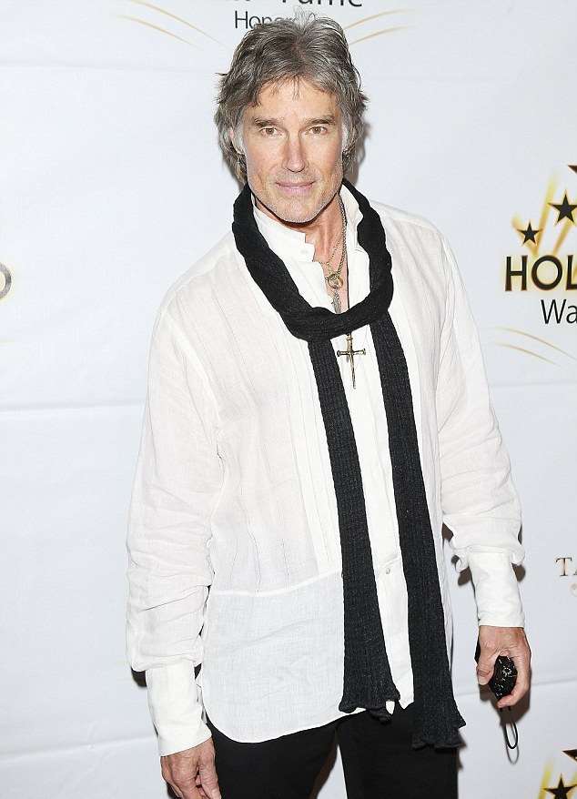 Ronn Moss Birthday, Real Name, Age, Weight, Height, Family, Facts