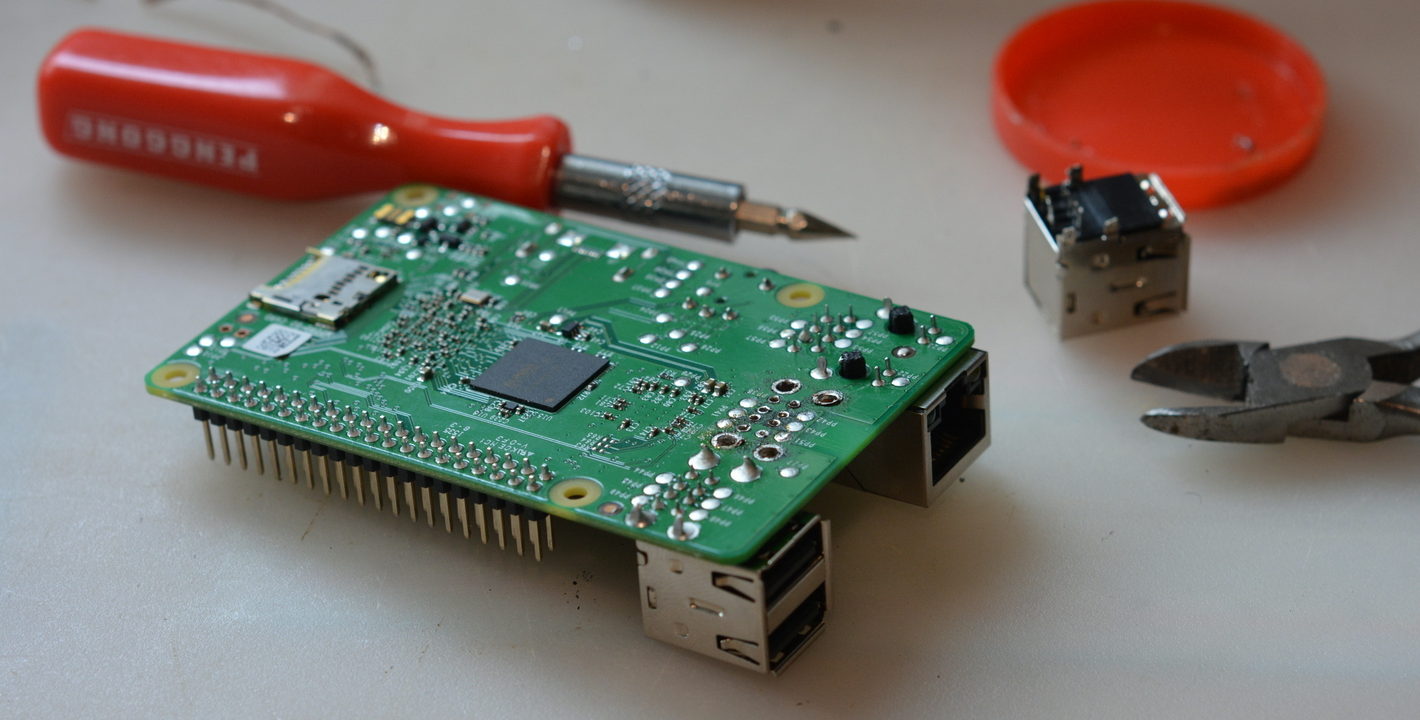 Raspberry Pi NAS (NASpi) Modding like a boss part2