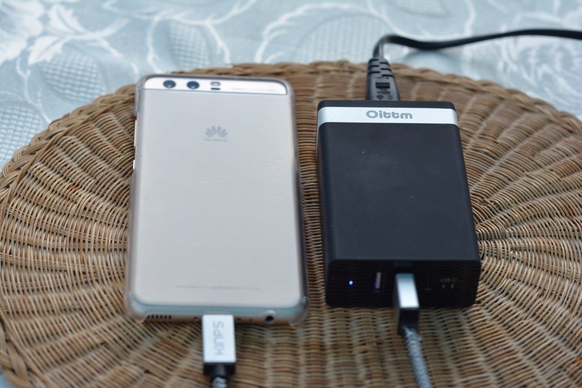 Oittm Travel Charger brings power to your gadgets review NotEnoughTech