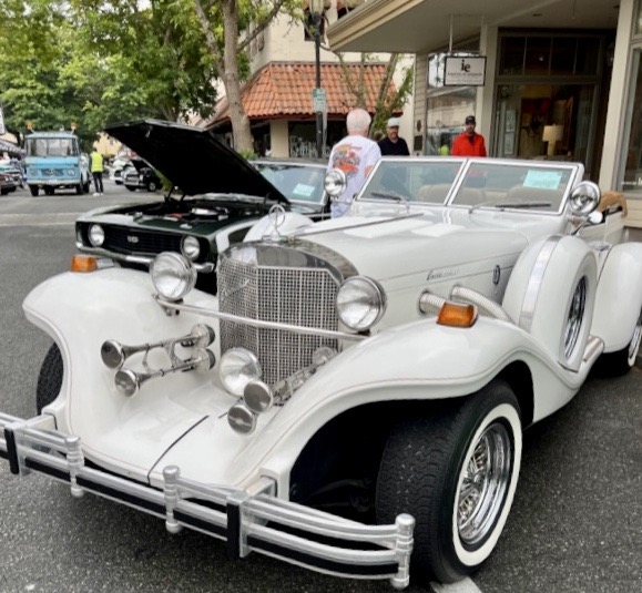 Lee Lageschulte Photographer LEE & ROGER AT THE EDMONDS CLASSIC CAR