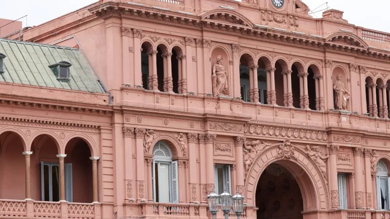 El Gobierno nacional retira la denominación «Diversidad Cultural» al feriado del 12 de octubre