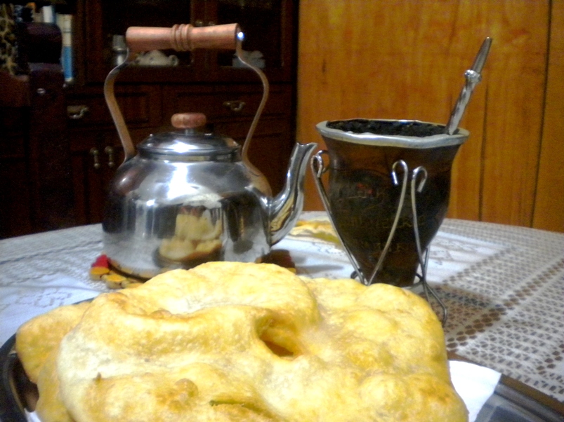 Mate Y Tortas Fritas En San Eduardo Notiruya