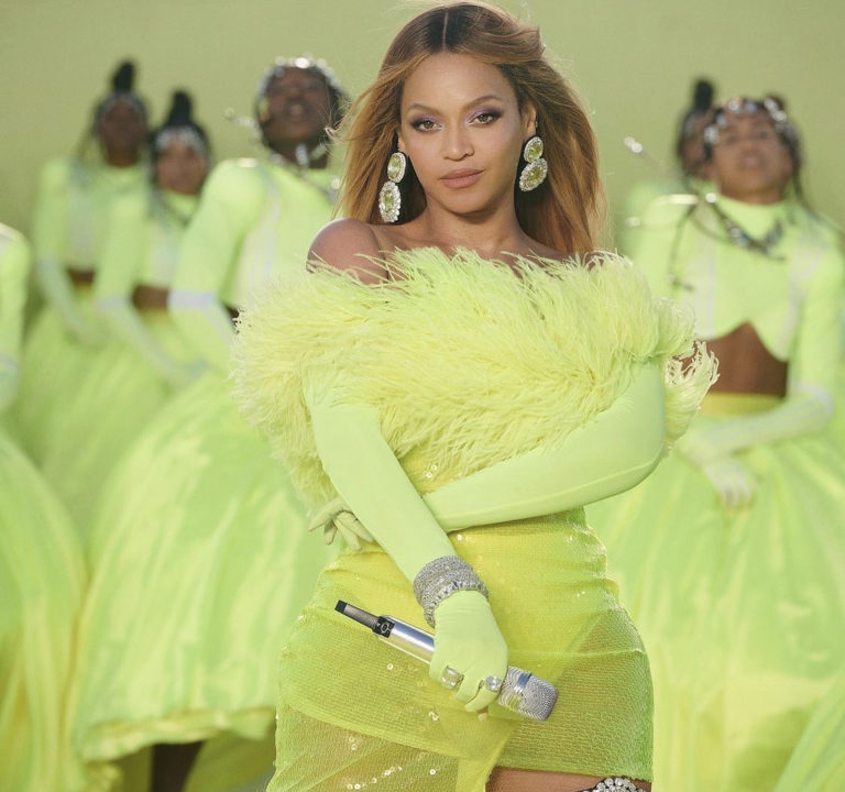 Official 'Plastic Off The Sofa' Lyrics by Beyonce Notjustok