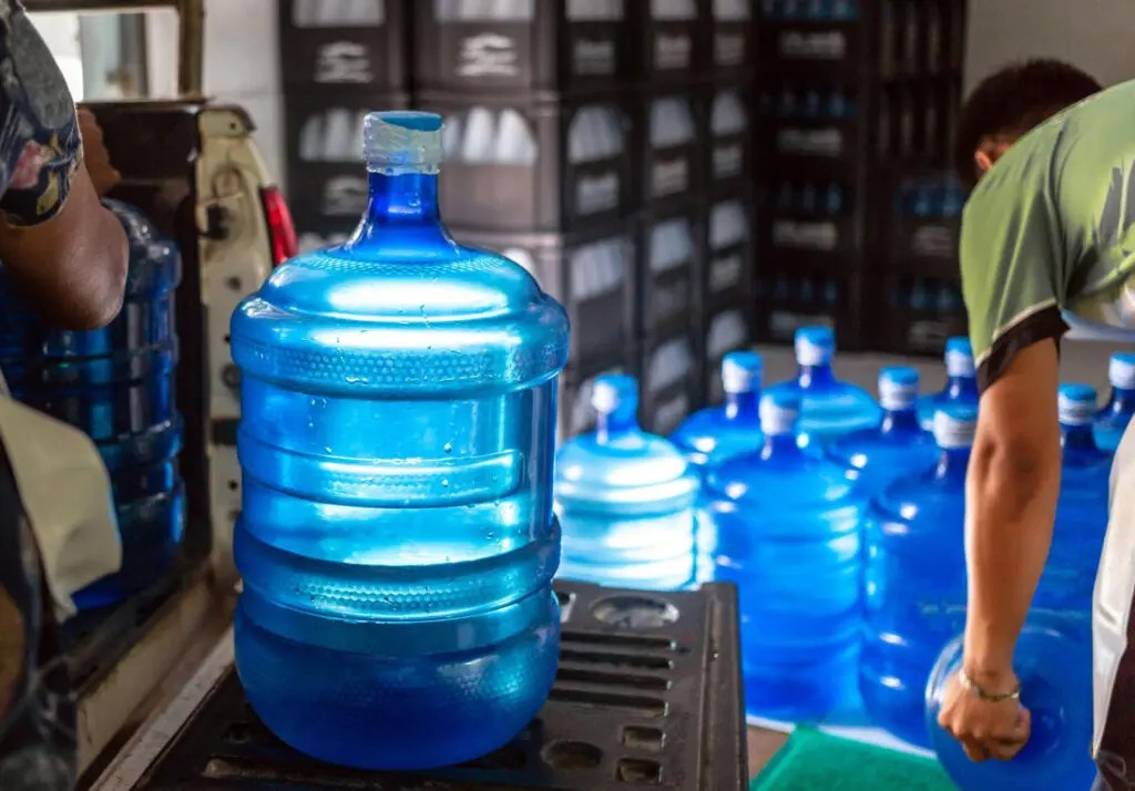 How To Use Stackable Water Jugs For Storage Expert Tips