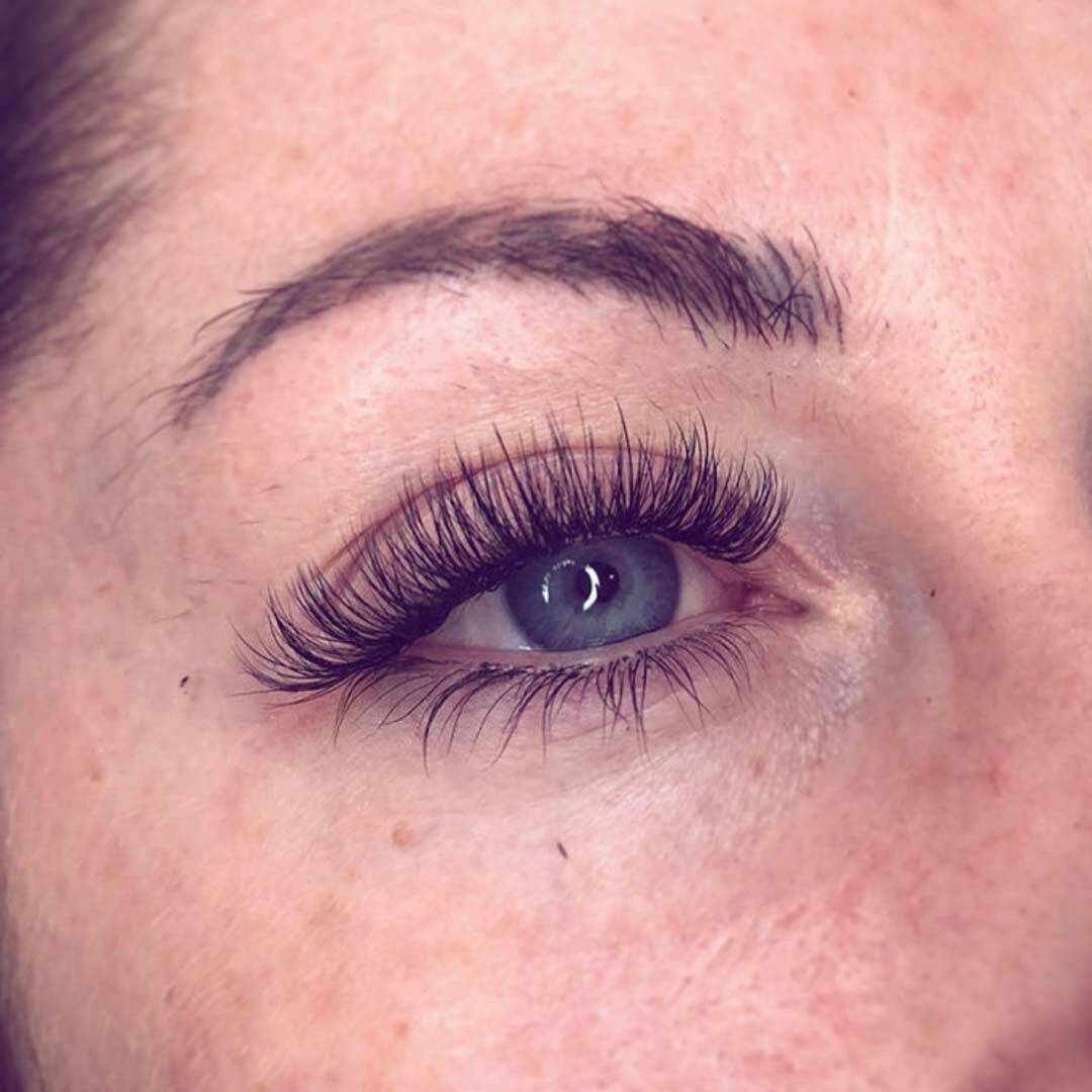 Hybrid Lashes Nouveau Lashes