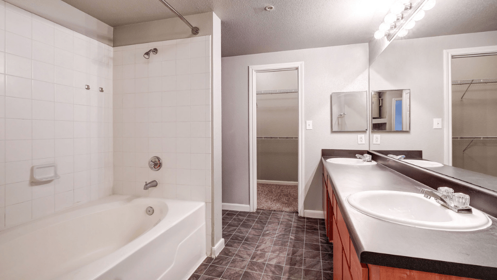 Apartments 77040 The Franklin