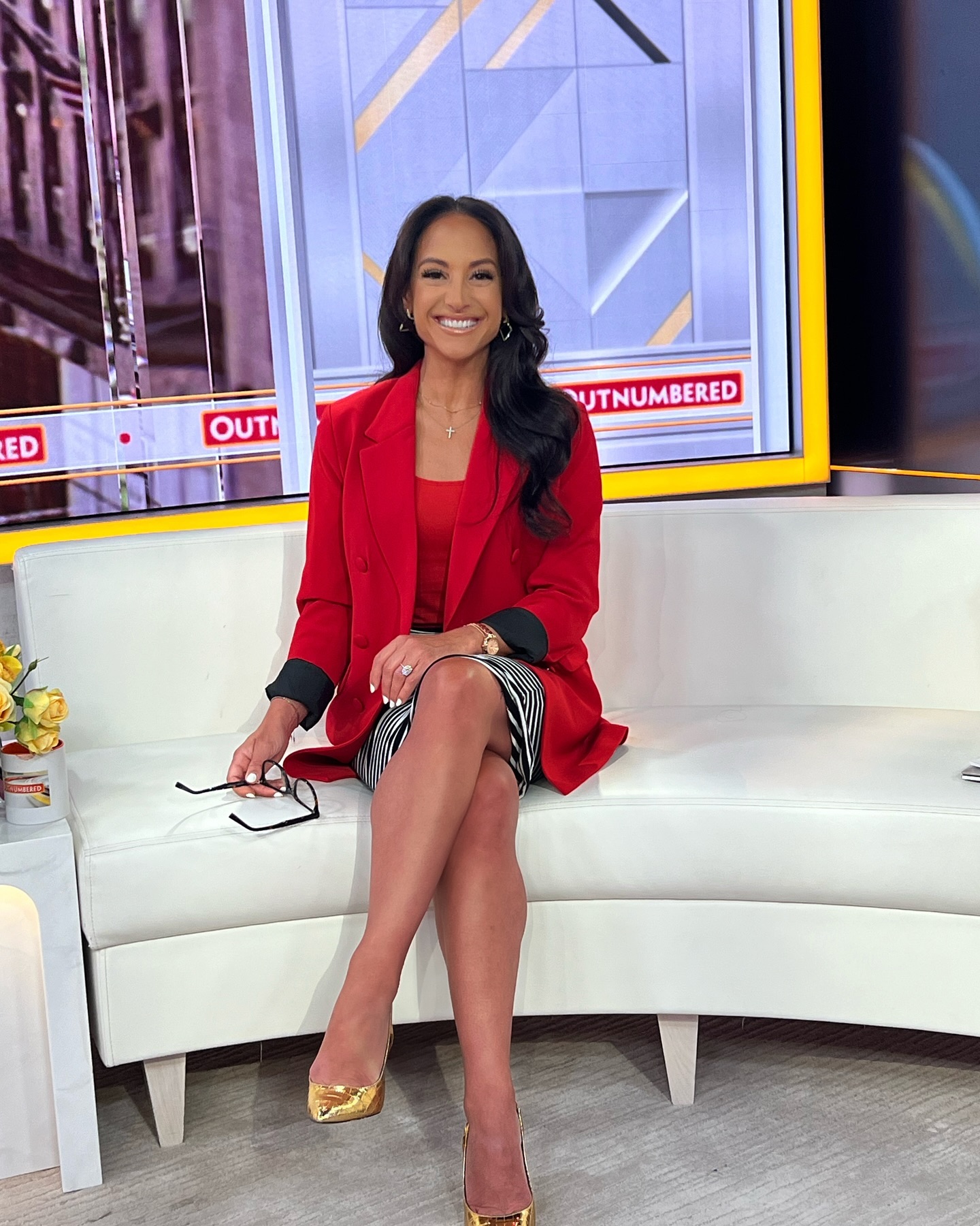 Emily Compagno Height, Weight and Body Measurements Nowcelebbio(03)