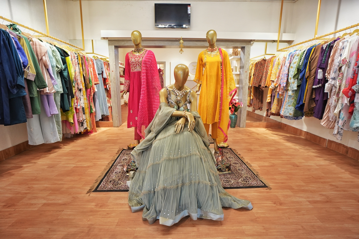 LOOK YOUR BEST WITH THE HOUSE OF GULMOHAR A MULTIDESIGNER OUTLET IN
