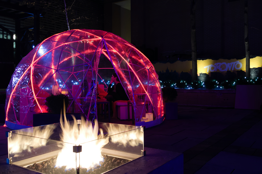 Toronto restaurants are turning to bubble dining. Here's how it works