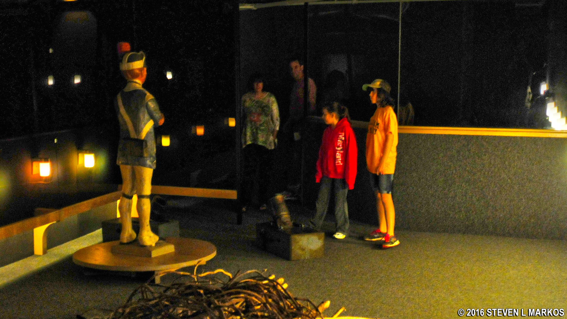 Colonial National Historical Park YORKTOWN BATTLEFIELD VISITOR CENTER