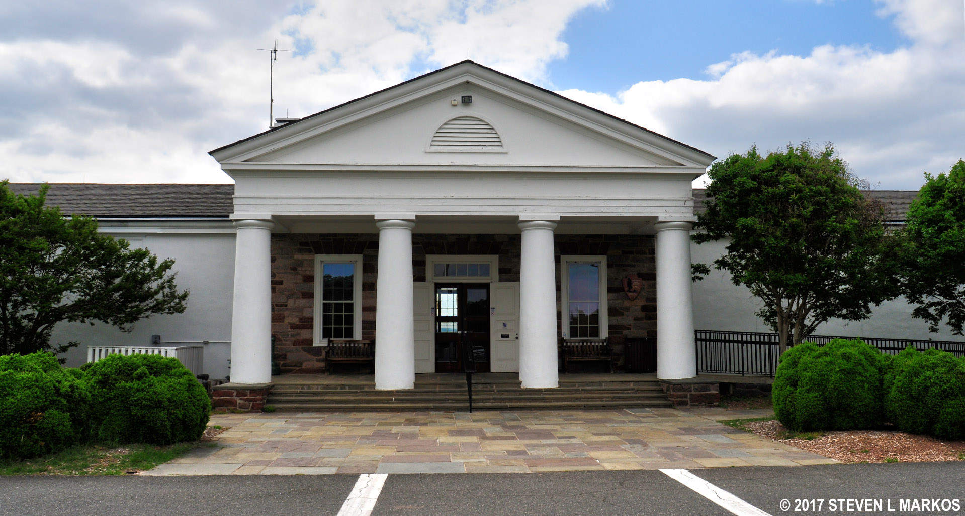 Manassas National Battlefield Park HENRY HILL VISITOR CENTER