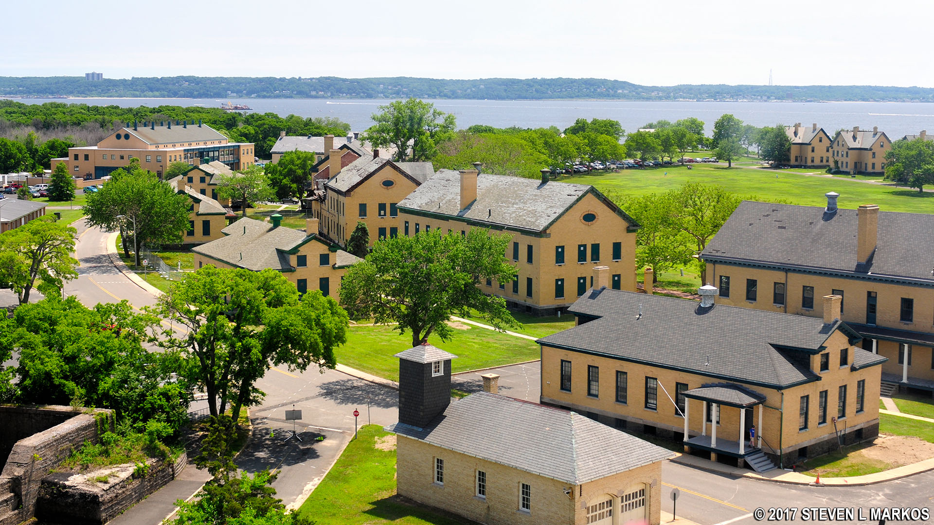 Gateway National Recreation Area FORT HANCOCK (SANDY HOOK UNIT)