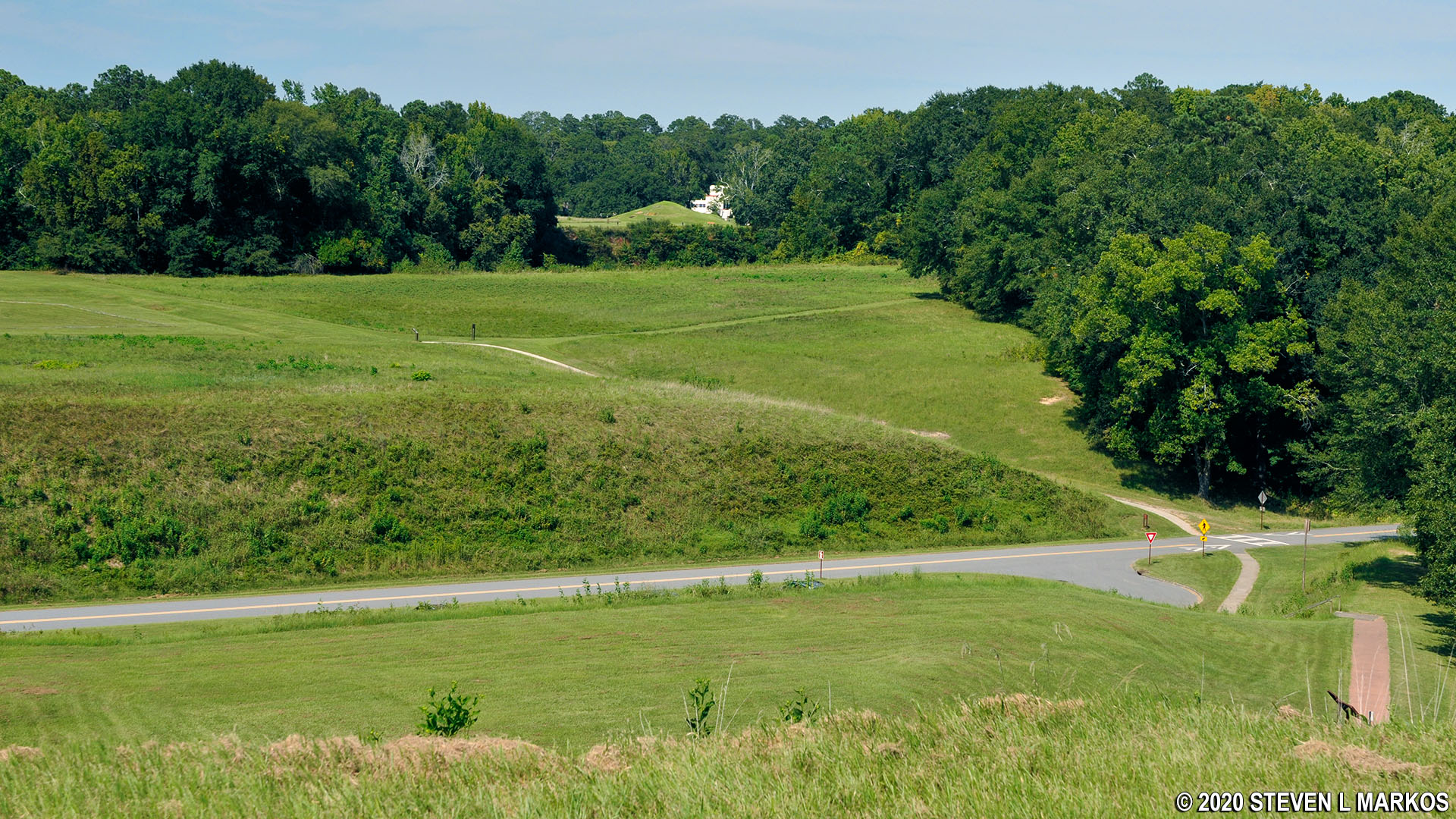 Ocmulgee Mounds National Historical Park DRIVING TO THE MOUNDS