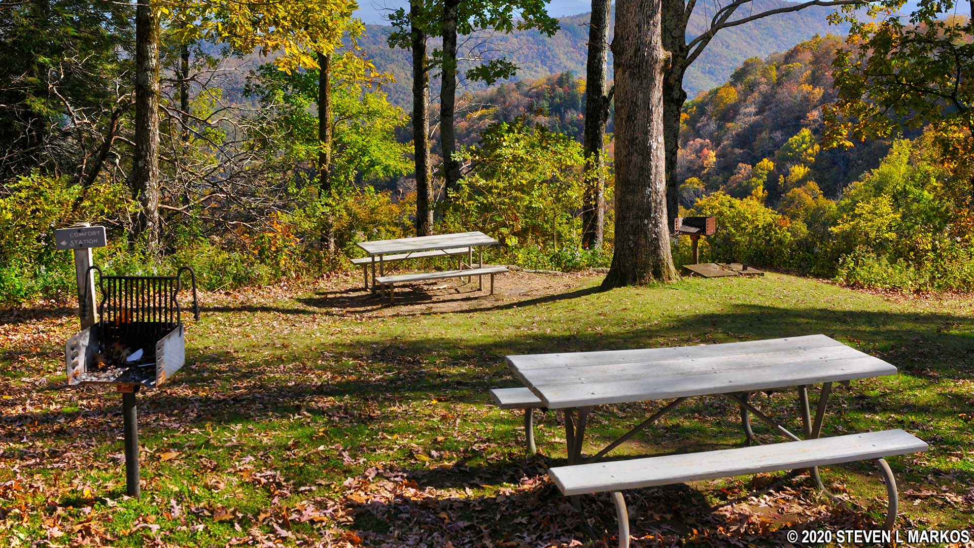Blue Ridge Parkway CRABTREE FALLS PICNIC AREA (MP 339.7)