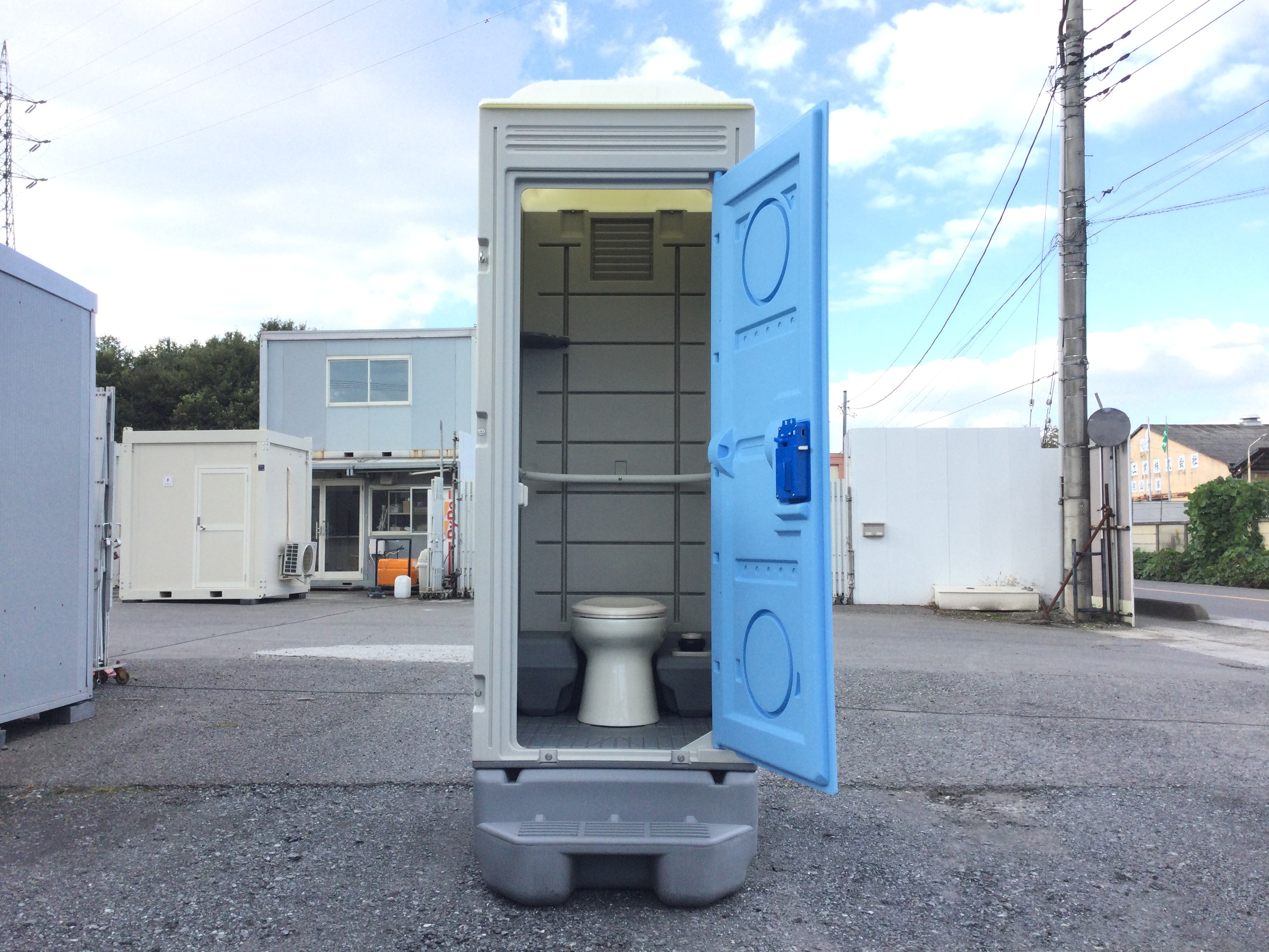 仮設水洗トイレ