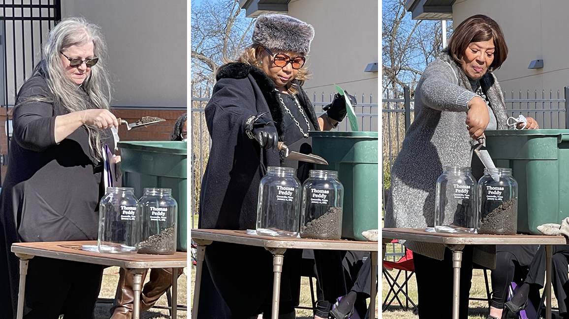 Soil Collection Ceremony In Greenville Recalls Lynching Of Thomas Peddy