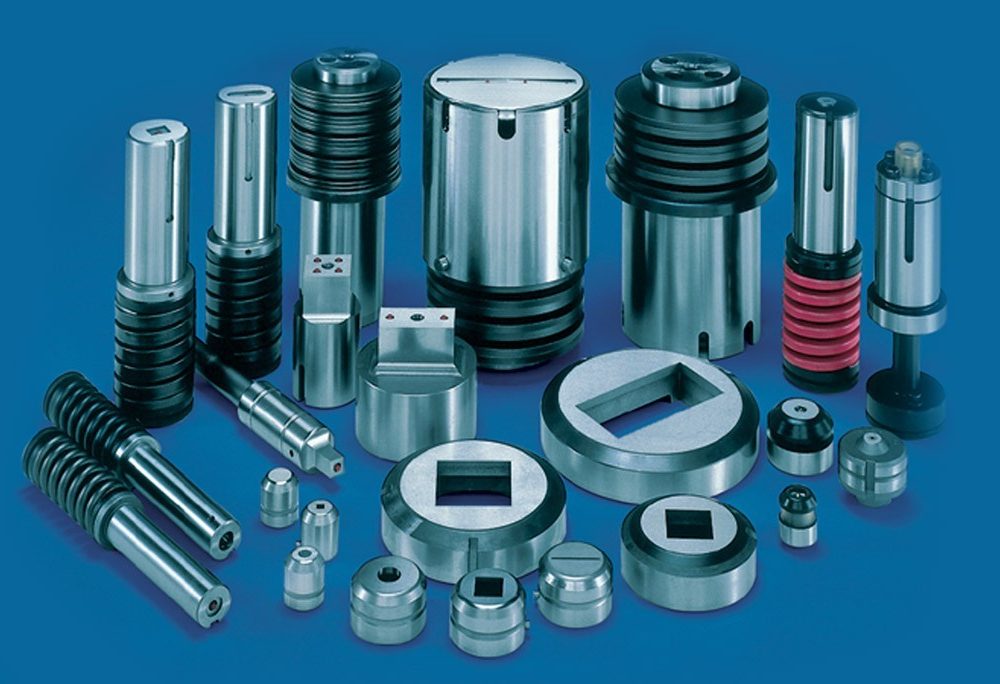 Punching tool for turret punch presses, equipped with Thick Turret