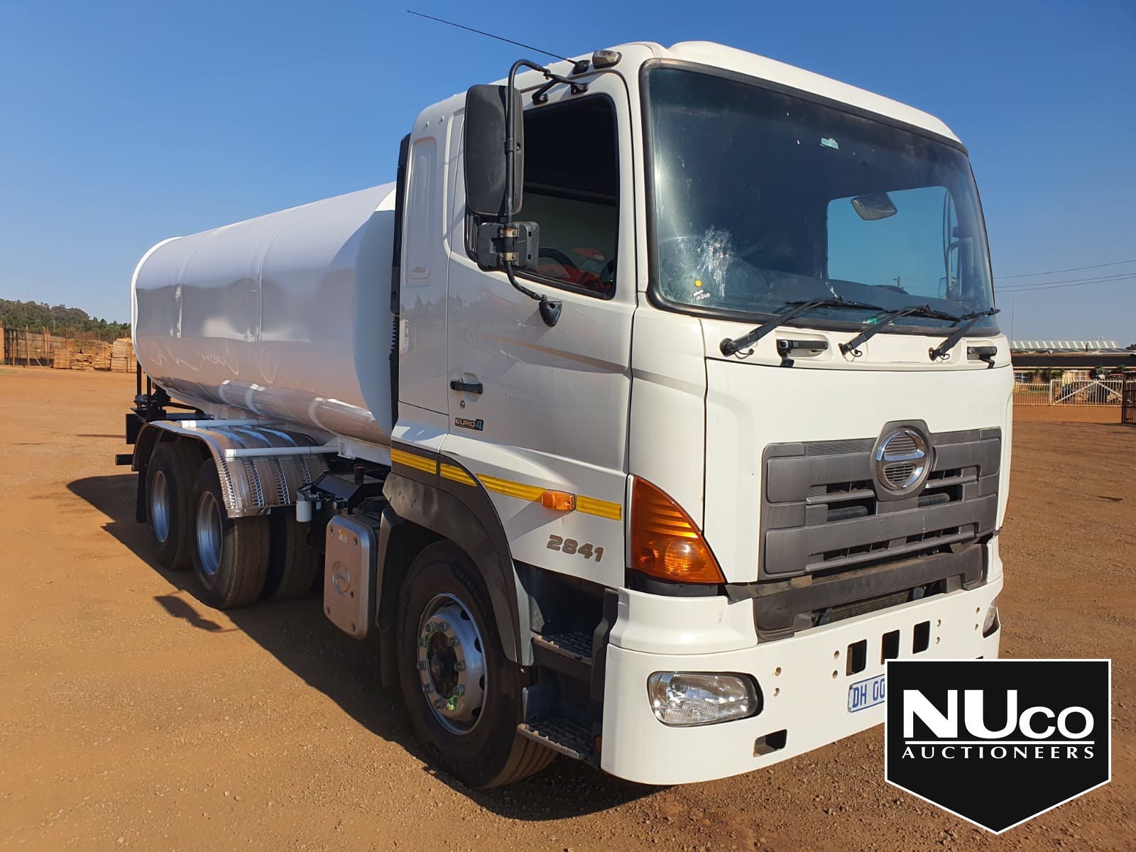 TOYOTA HINO 700 2841 WATER TANKER NUco Auctioneers