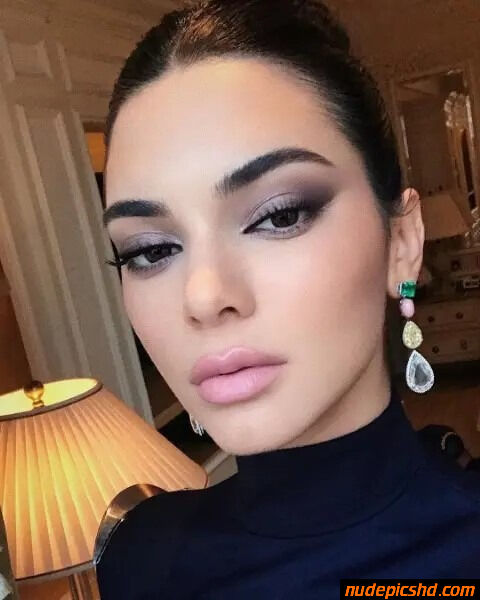 Kendall Jenner Nude Photos and Porn Scenes | NudePicsHD
