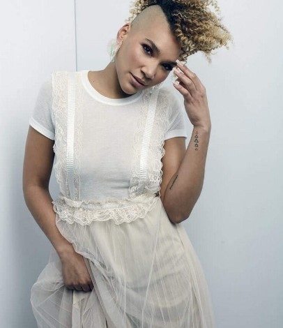 Emmy Raver-Lampman Nude Porn Photos | NudePicsHD