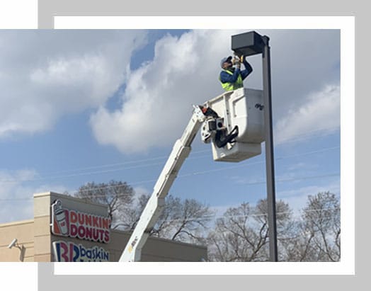 Parking Lot Pole Light Repair Chicago, IL | Pole Light Installation