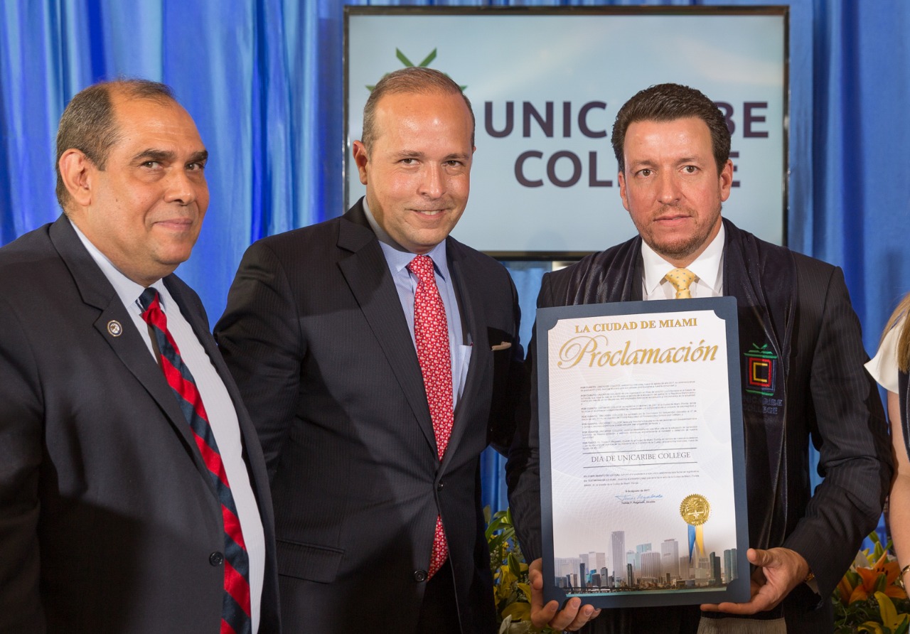 Eligen rector de Unicaribe para Salón de la Fama de Blackboard