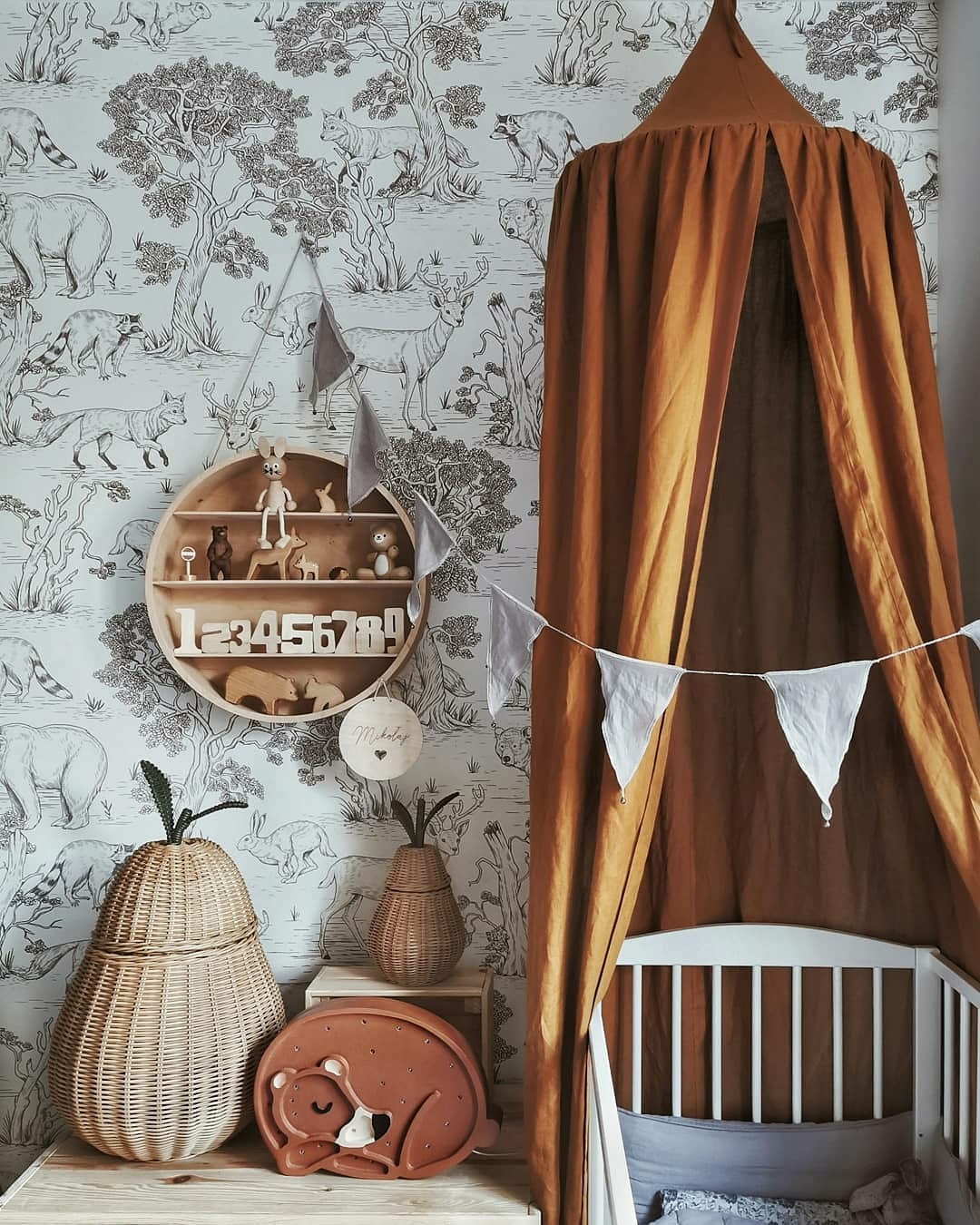 Canopy bed mustard 100 linen urządź pokój swojego dziecka z Nukko Design