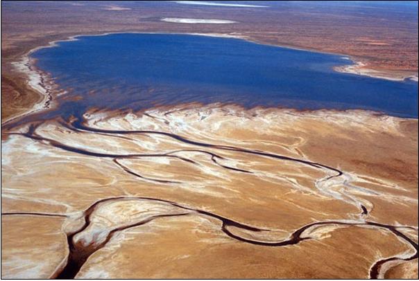 Lake Eyre Australia’s Largest Lake Nullarbor Roadhouse