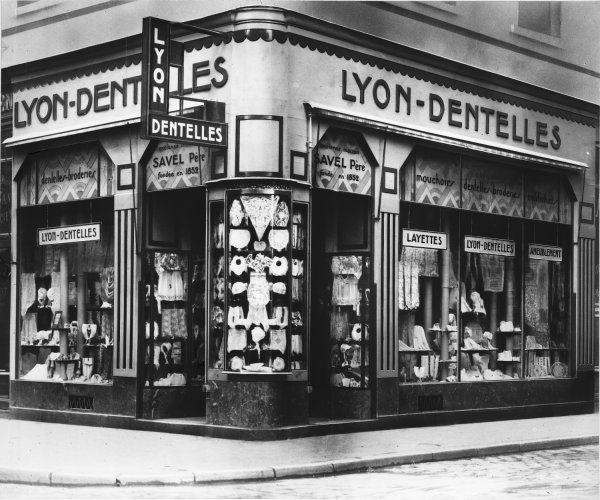 Photographes en RhôneAlpes[Devanture du magasin "Lyon