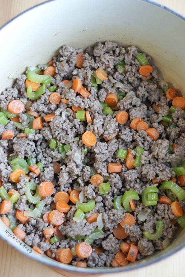 One Pot Cheeseburger Soup Num's the Word
