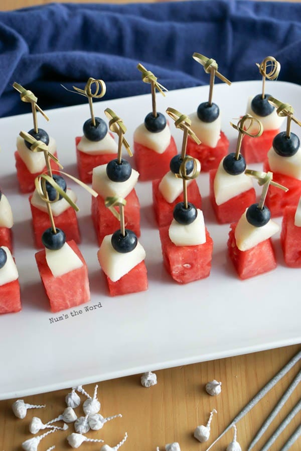 Easy 4th of July Mini Fruit Kabobs {Red, White & Blue!} Num's the Word