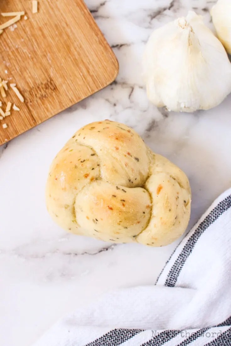 Bread Knots Num's the Word