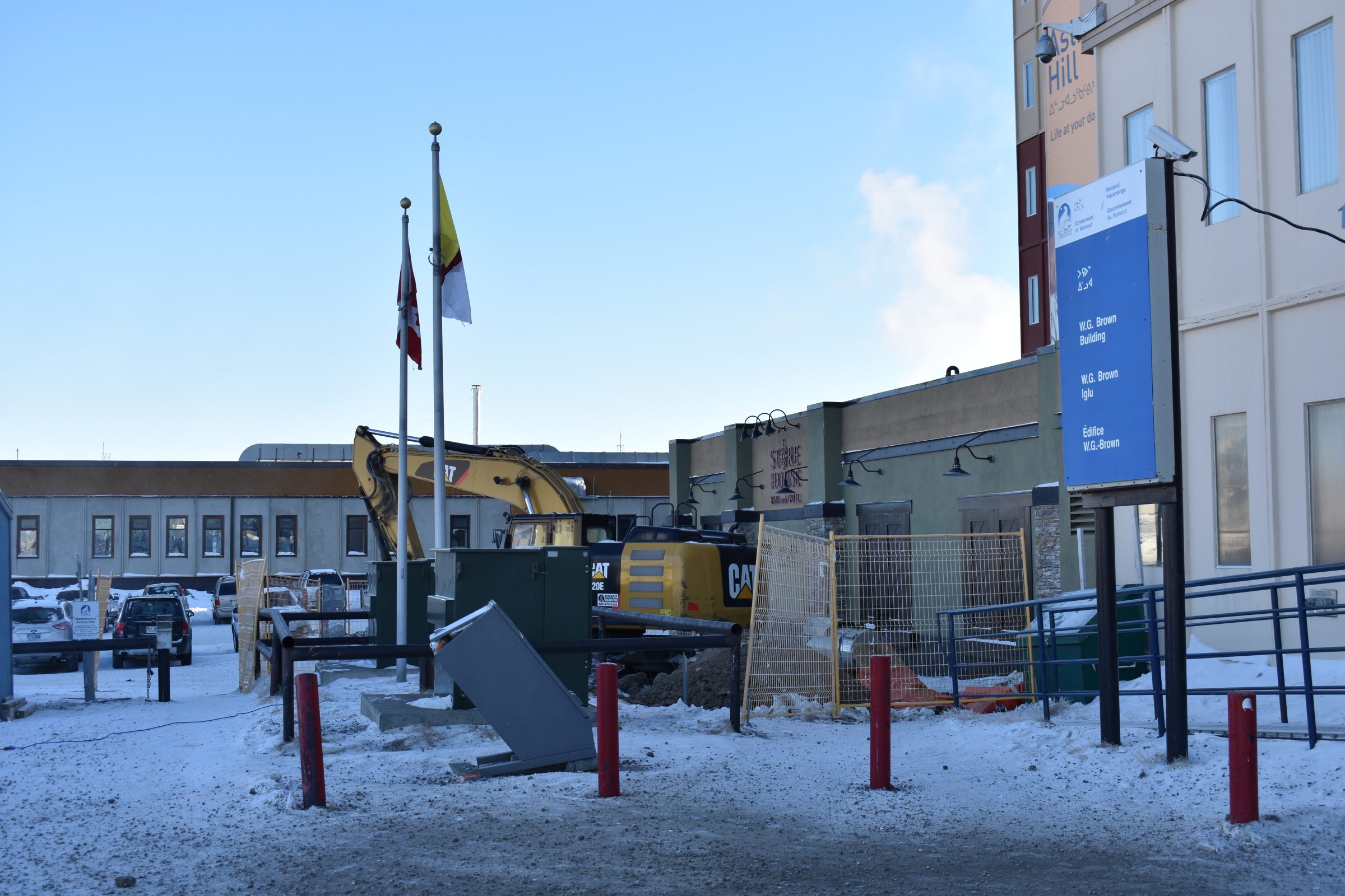 Iqaluit highrise plagued by water problems Nunatsiaq News