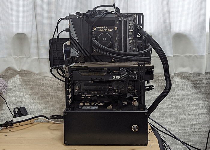 【自作PC】オープンフレームのPCケースにするメリットとデメリット ナオのゲーミングデバイス