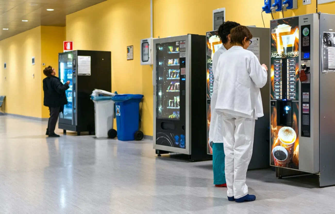 Hospital night shift workers offered ‘nothing healthy or hot’ to eat, finds review NursingNotes