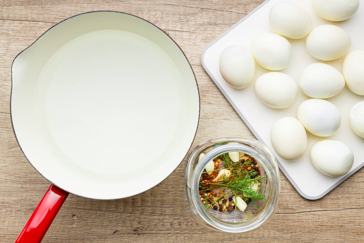 Easy Refrigerator Pickled Eggs with Fresh Dill, Garlic and Peppercorns
