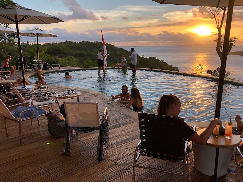 Amok sunset bar & restaurant Nusa Penida