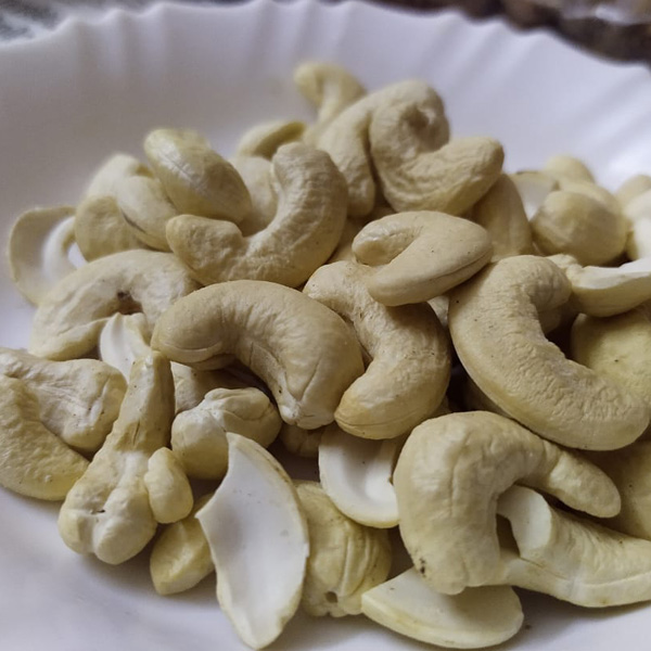 W240 Grade Cashew ₹1,250 ₹1,010 SHAHOOS NUTS