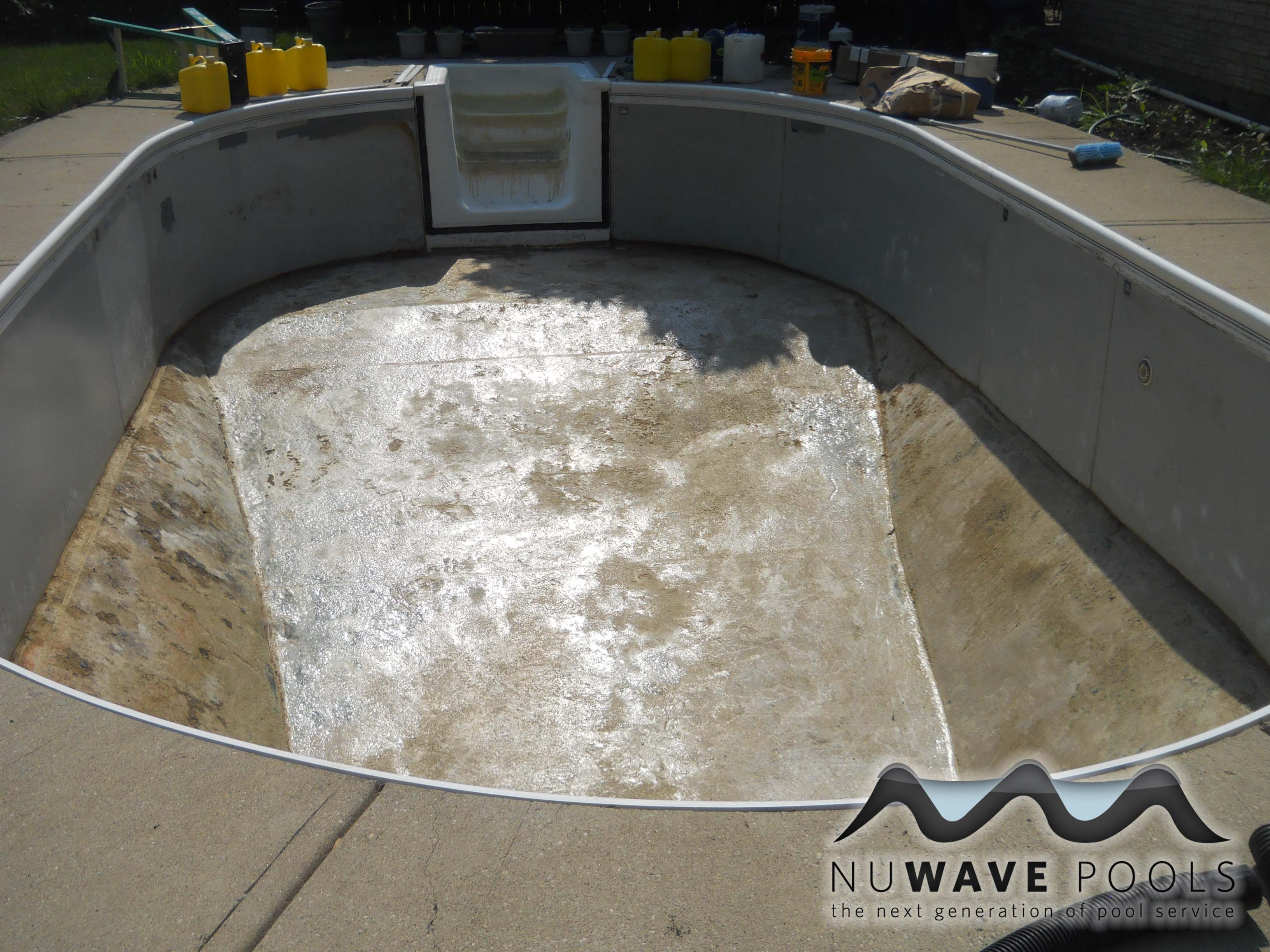 NuWave Pools Kettering, Ohio Oval Pool Liner Replacement