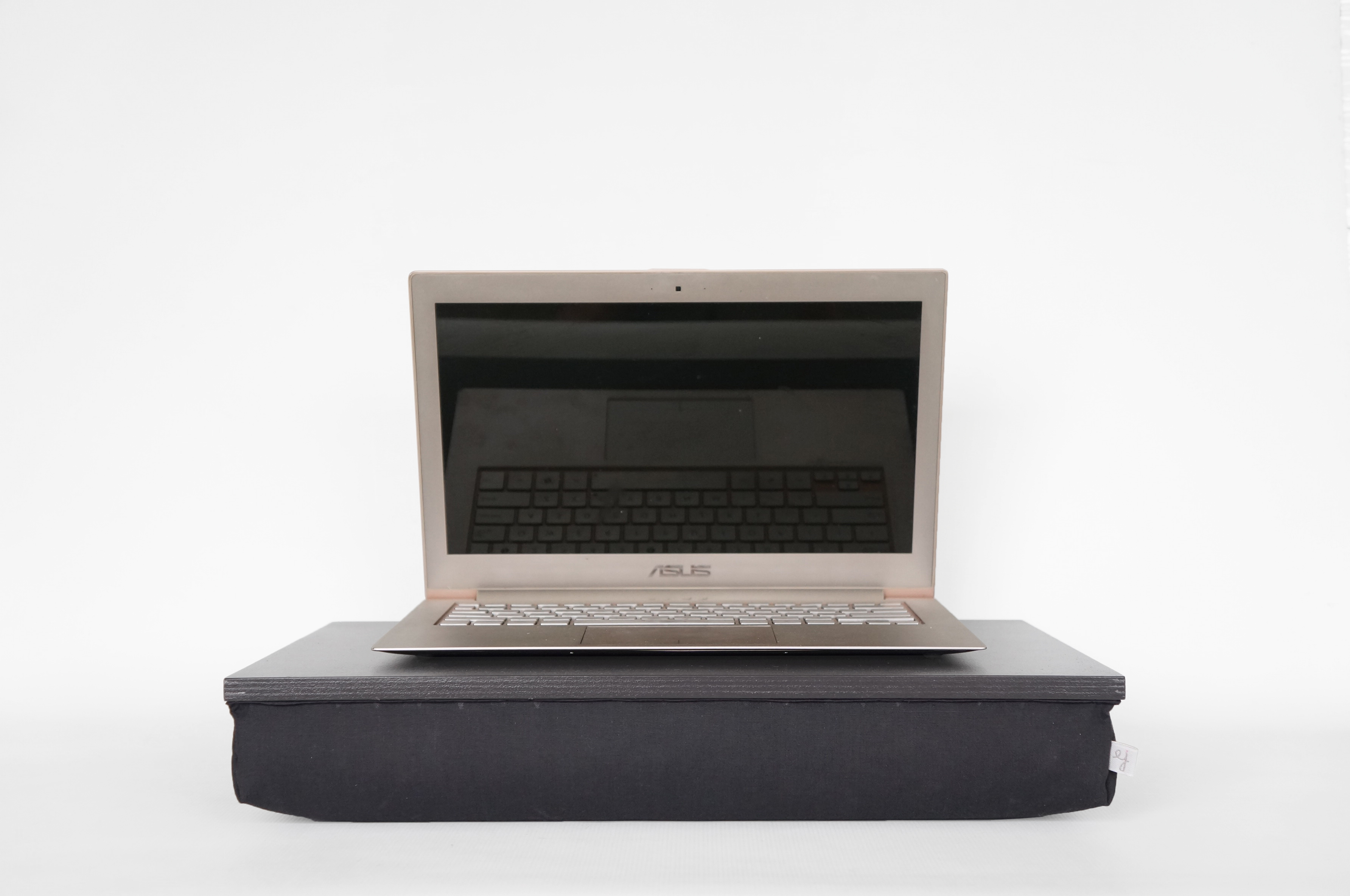 Nuwzz Laptop stand, laptop pillow, Stable table, iPad stand pastel