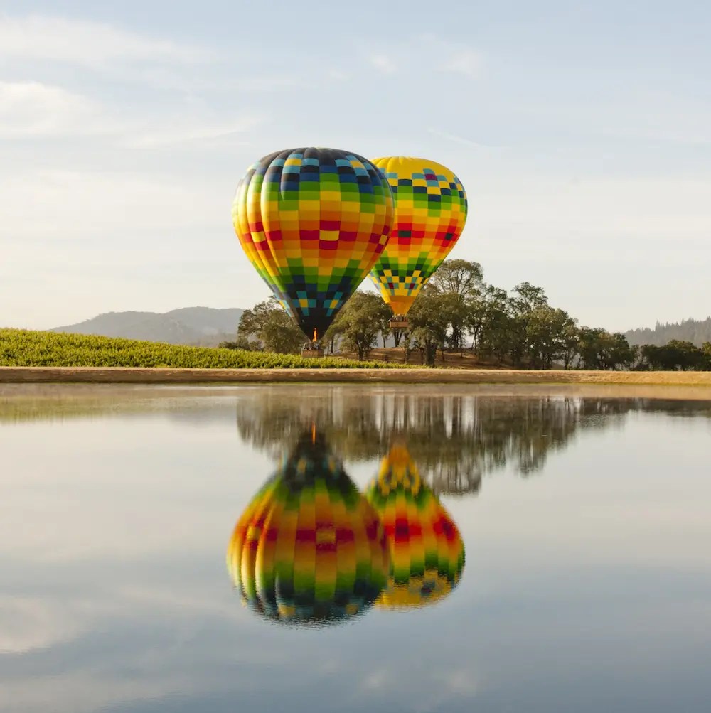 How Do Hot Air Balloons Land? (Beginners Guide)