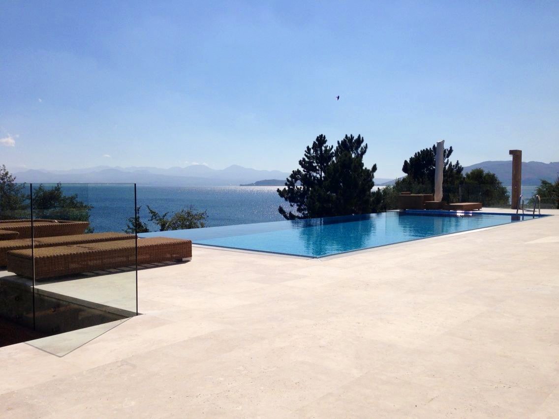 Villa in Sevan, Armenia NVARD BURKHAJYAN