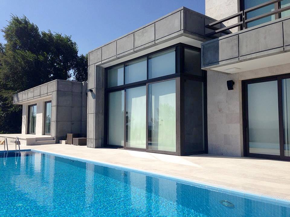 Villa in Sevan, Armenia NVARD BURKHAJYAN