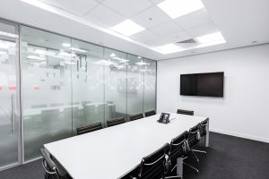 Guide To Glass Curtain Walls Storefront Glass And Glass Partitions