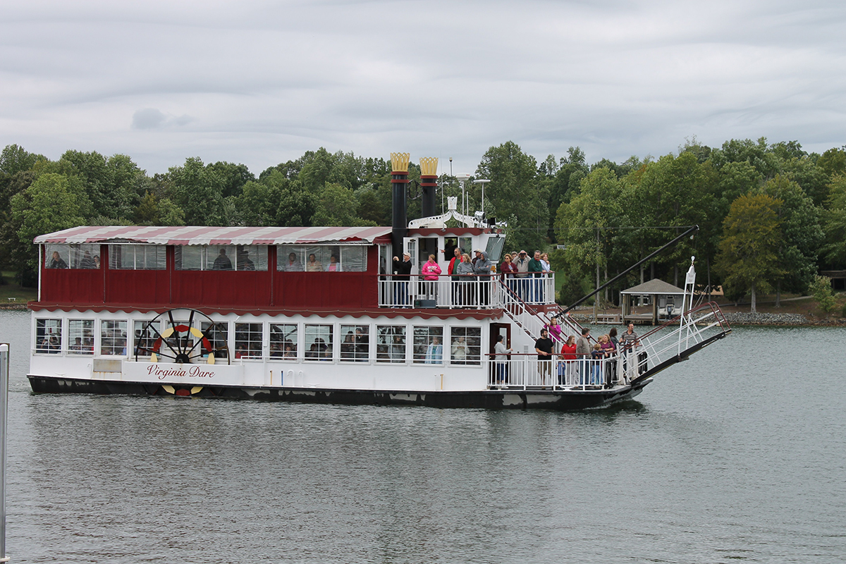 What to do and see during a vacation to Smith Mountain Lake