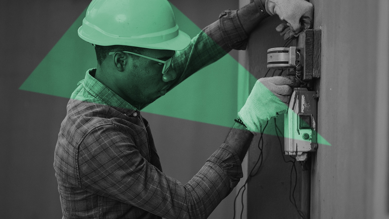 TRAINER / ASSESSOR JOB Electrical Installation NVQ Assessor