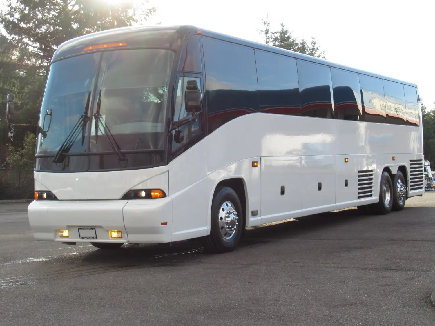 2012 MCI J4500 56 Passenger Motorcoach C66043 Northwest Bus Sales, Inc