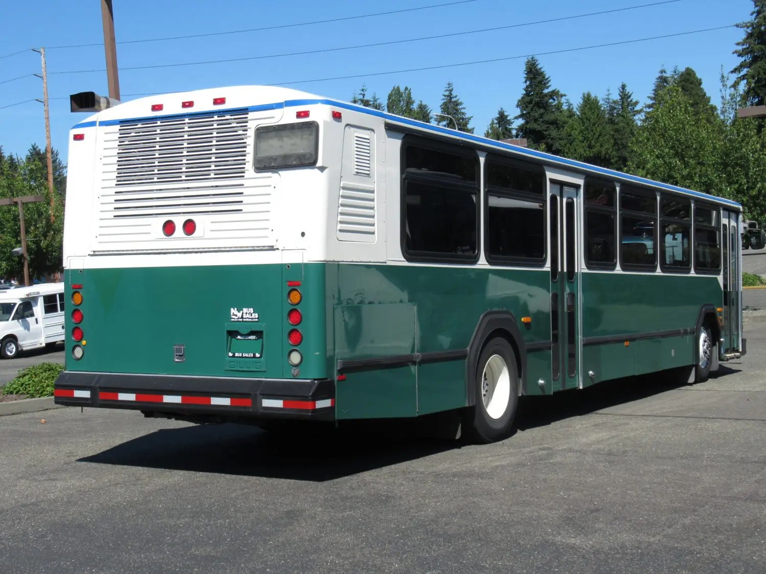 Northwest Bus Sales, Inc 2007 Gillig Phantom 43 Passenger Transit Bus